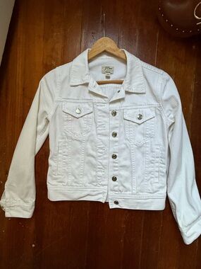 J. Crew bright white Denim Jean Jacket Silver buttons Cropped Sold out